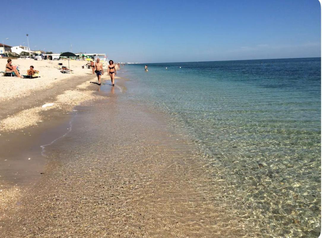 Beach Appartament Marina di Montemarciano Bagian luar foto